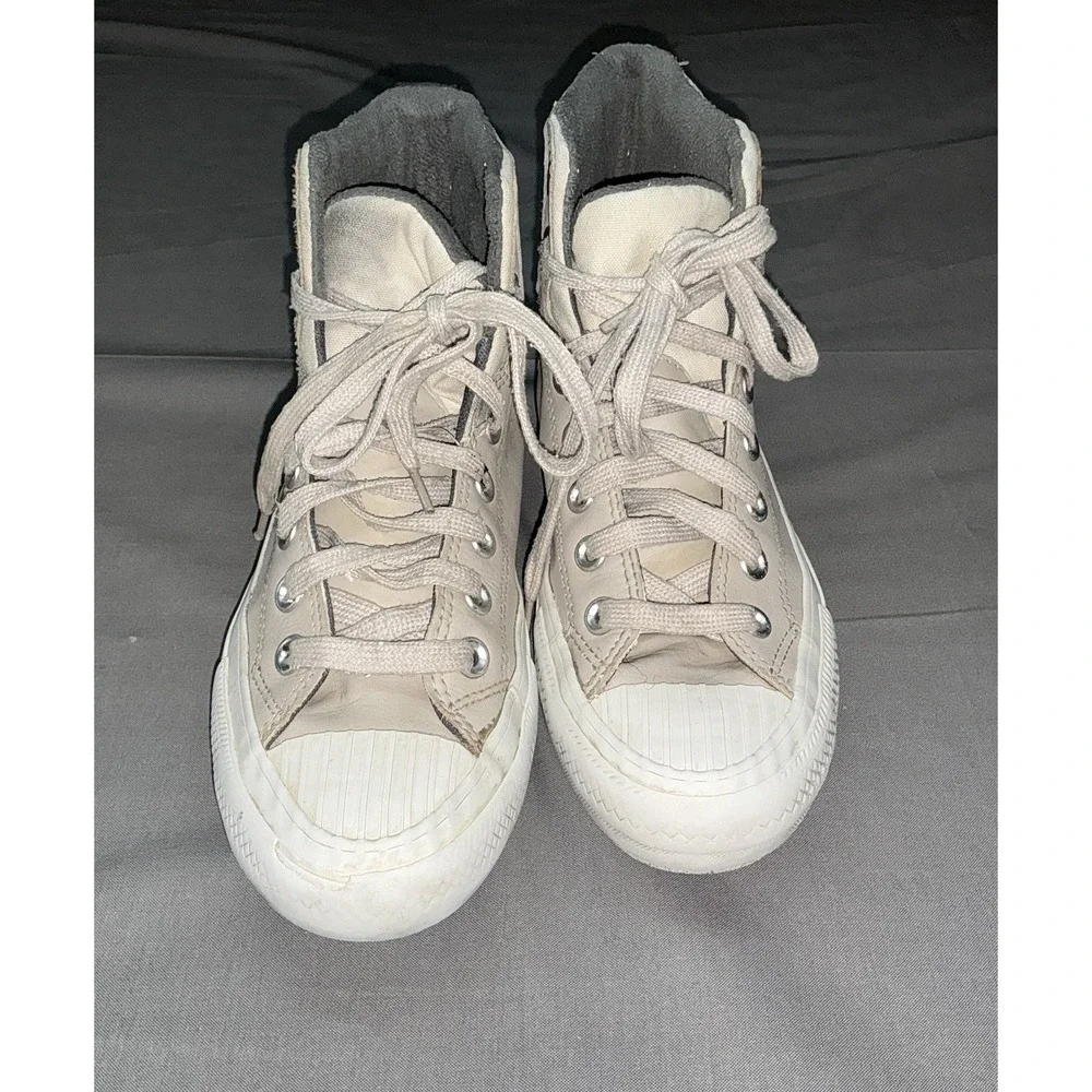 Converse Chuck Taylor All Star youth size 4.5 Counter Climate Leather Sneakers